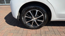 Toyota Yaris 1.0 [72] VVT-i Icon Tech 5dr Petrol Hatchback